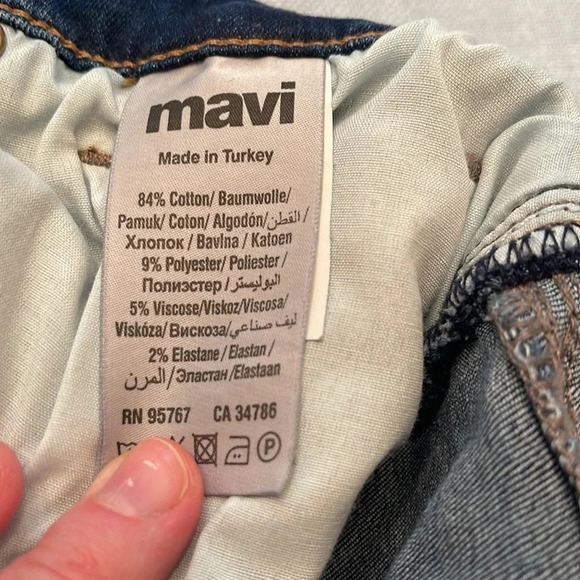 Mavi soft and stretchy Jean shorts size 31 - Picture 3 of 7